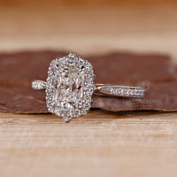 Diamondrensu ring featuring tapered shank band design.