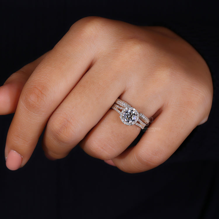 Yellow Gold Bridal Set with timeless elegance and charm.