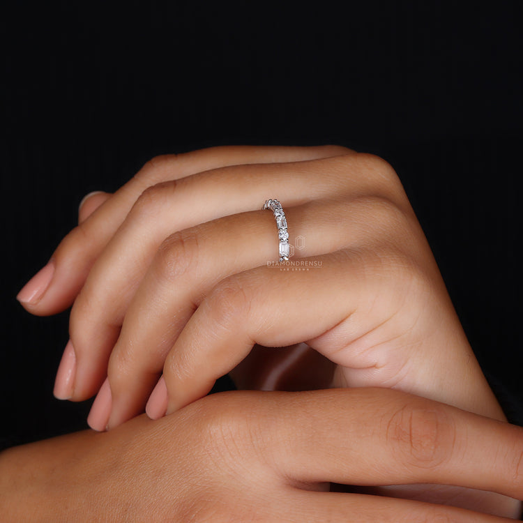 White Gold Wedding Band crafted for a classic and luxurious style.