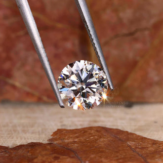 Round cut 2 carat diamond crafted in lab grown loose stone collections.