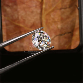 Old European round cut diamond crafted for vintage-inspired wedding bands.