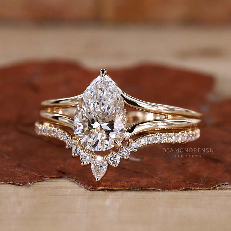 Lab Grown Diamond Wedding Sets with IGI certified stones.