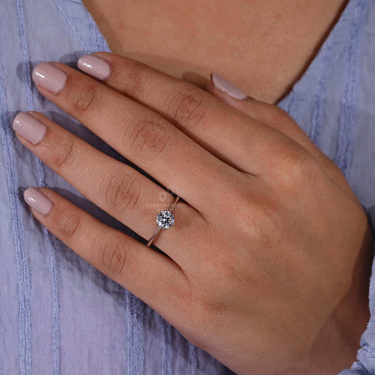 diamond engagement ring