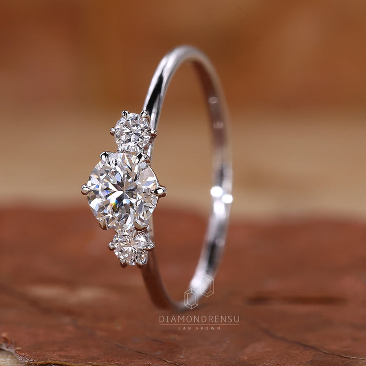 3 Stone Round Diamond Ring with sparkling clarity.