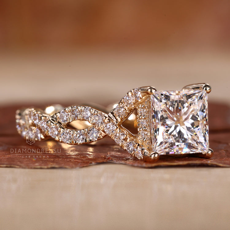 Princess Cut Engagement Ring featuring brilliant diamonds.