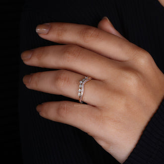 Round Cut Diamond Band with brilliant diamond clarity.