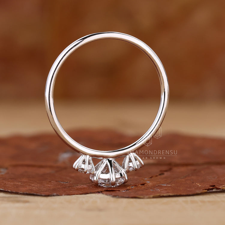 Claw Prong Setting designed to showcase the diamonds.