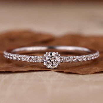 round diamond ring