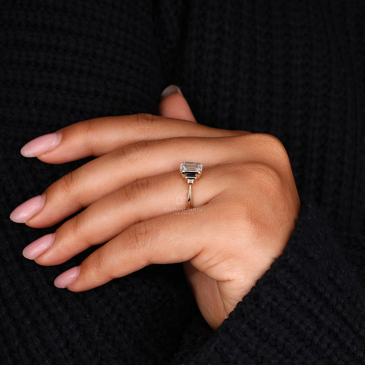 Baguette Blue Sapphire Yellow Gold Engagement Ring