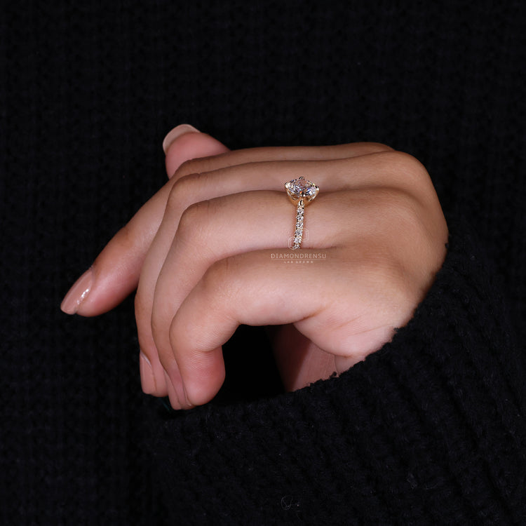 Pave Setting Ring with brilliant diamonds and exceptional craftsmanship.