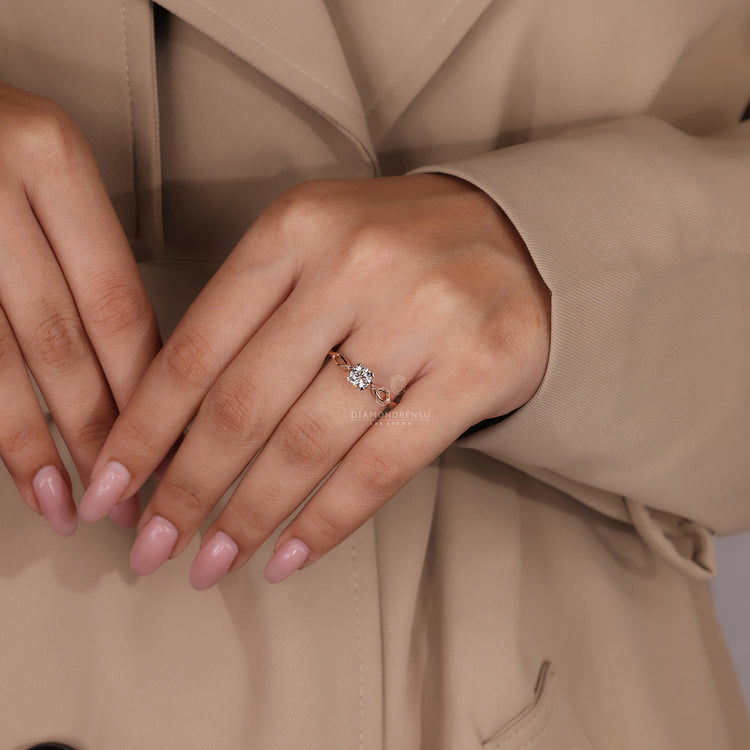 Heart Shaped Prongs design for an eye-catching, romantic touch.