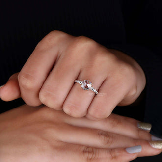 lab grown diamond wedding ring