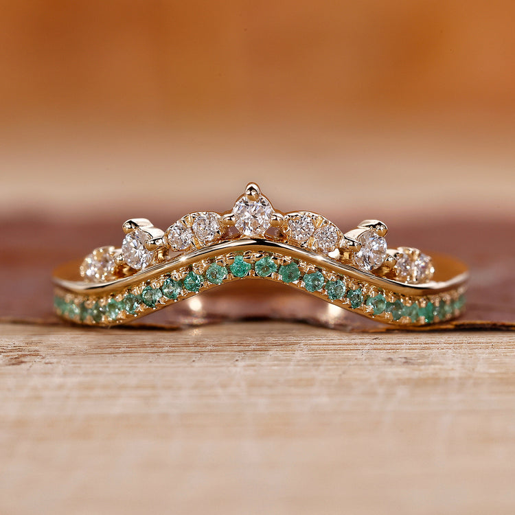 Elegant crown wedding band featuring intricate details for a royal touch.