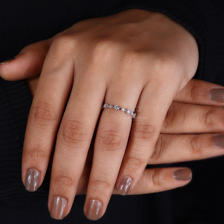 White Gold Wedding Band with exquisite round diamonds.