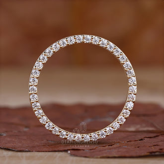 Diamondrensu Band designed for lasting beauty and durability.