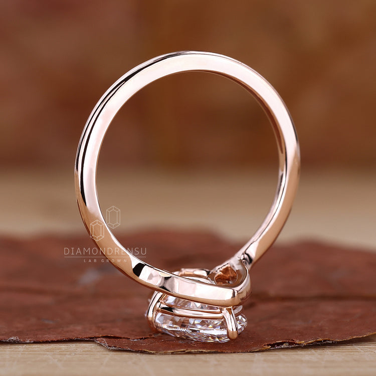 Diamondrensu Ring offering personalized craftsmanship.