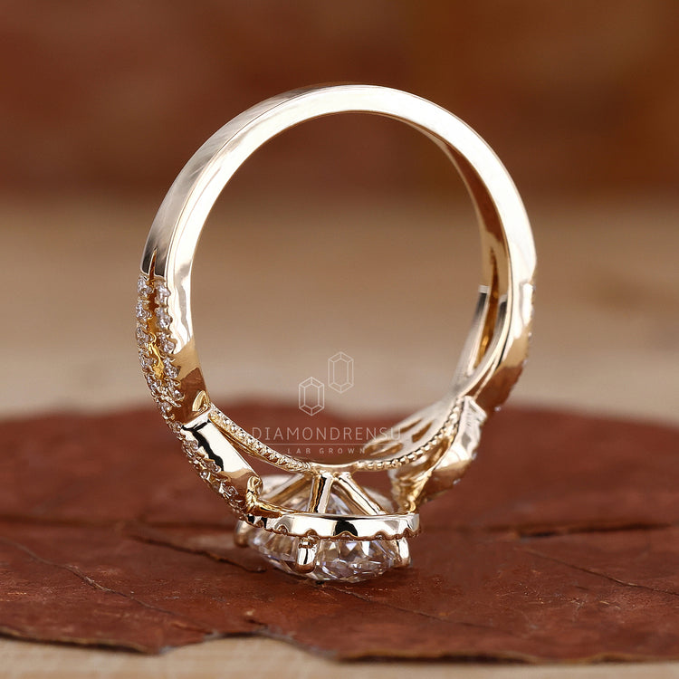 Milgrain engagement ring with vintage-inspired charm and beauty.
