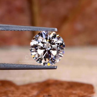 Lab grown diamond in round cut offers beauty and certified quality.