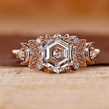 Vintage Engagement Ring with timeless design and elegance.