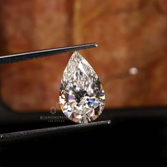 IGI Certified pear cut diamond provides assurance of quality and origin.