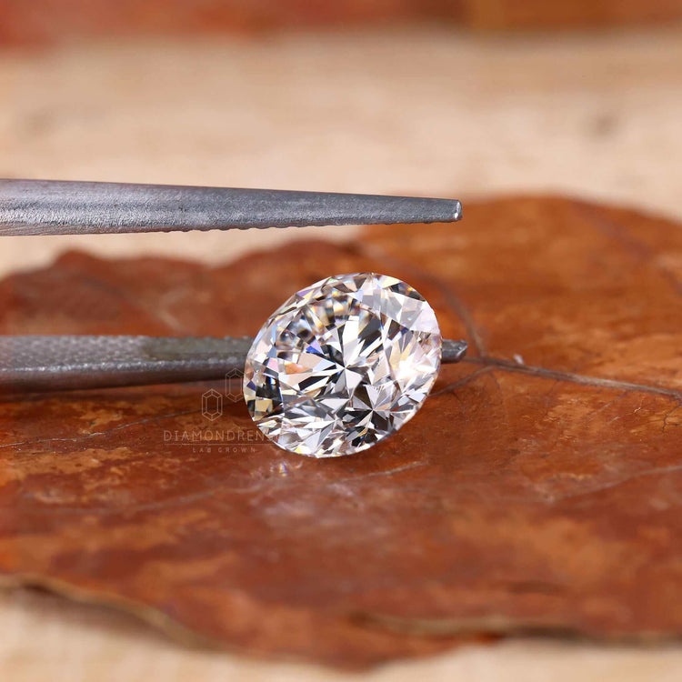 Round diamond designed in 2 carat size for signature jewelry styles.
