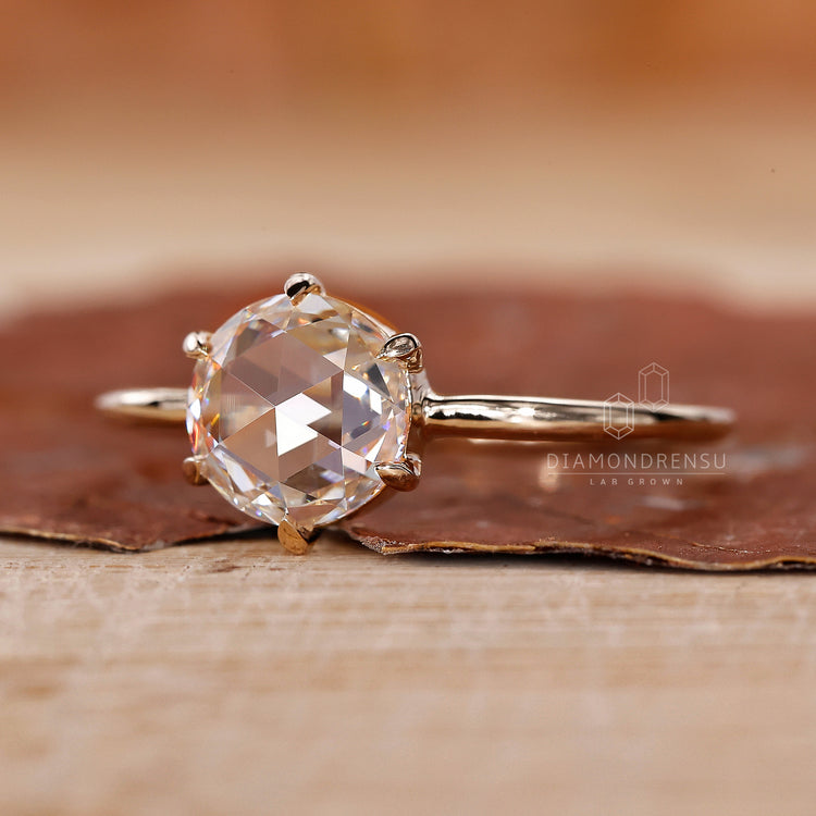 Round Diamond Engagement Ring crafted in a classic setting.
