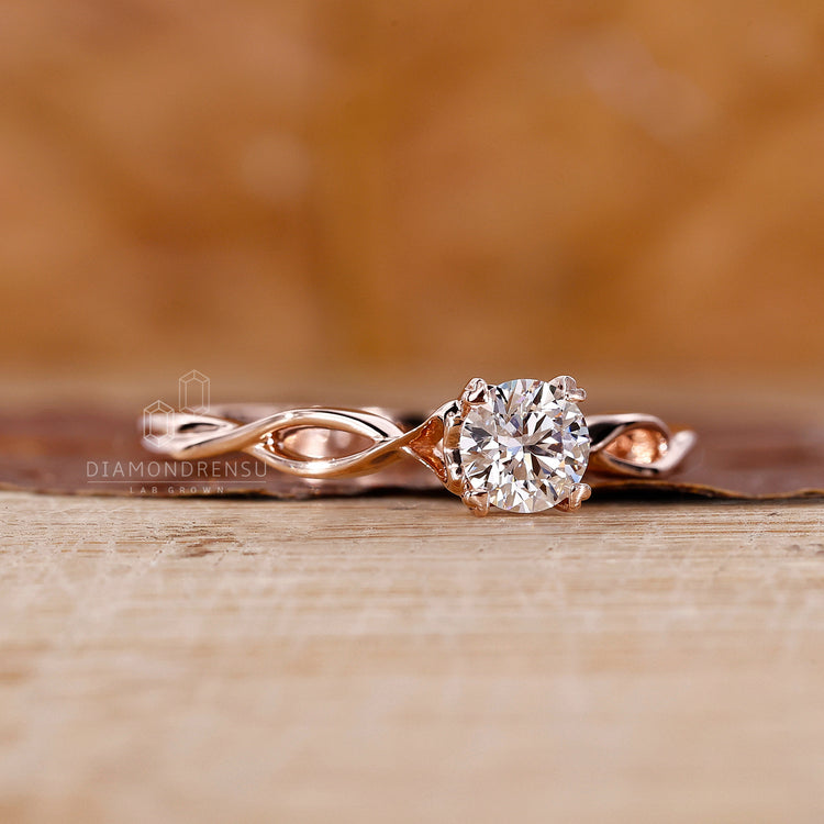 Heart Shaped Prongs Ring securing a Lab Grown Diamond.