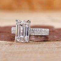 White gold diamond ring with a timeless appeal and luxurious finish.