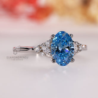 Round Diamond Ring crafted with precision and elegance.