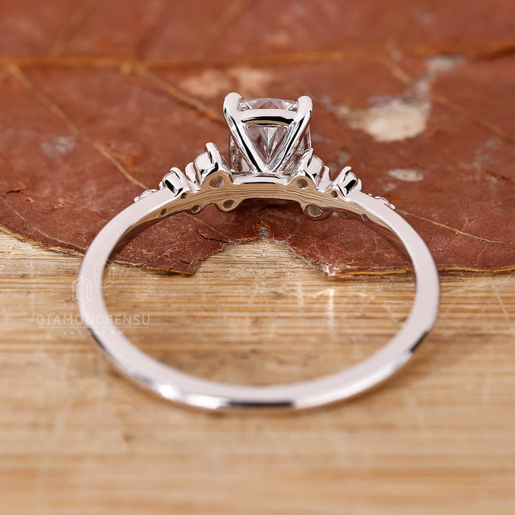 Diamondrensu ring featuring a lab grown diamond in a prong setting.