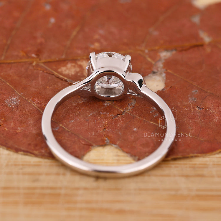 Portuguese Cut Ring with exceptional craftsmanship.