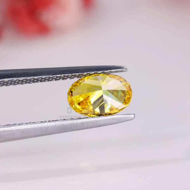 Oval brilliant diamond loose lab grown diamond