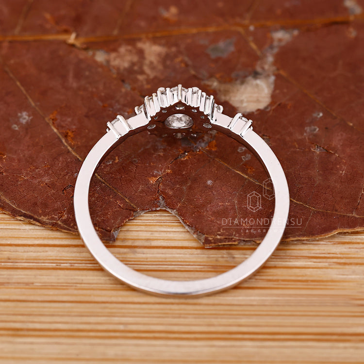 Lab Grown Diamond used in a handmade ring.