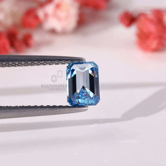 Lab grown diamond emerald cut diamond