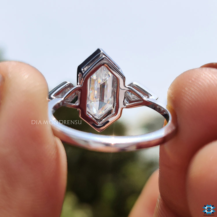 Hexagon and kite cut moissanite ring