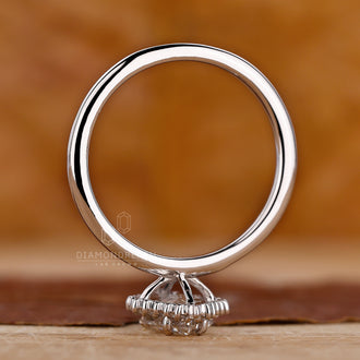 Prong Setting Ring showcasing a dazzling array of diamonds.