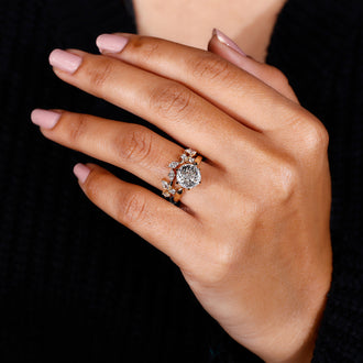 6 Prong Claw Setting for a secure and sparkling diamond placement.