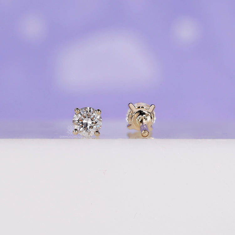 Lab grown diamond earrings in a modern design for sustainable luxury.