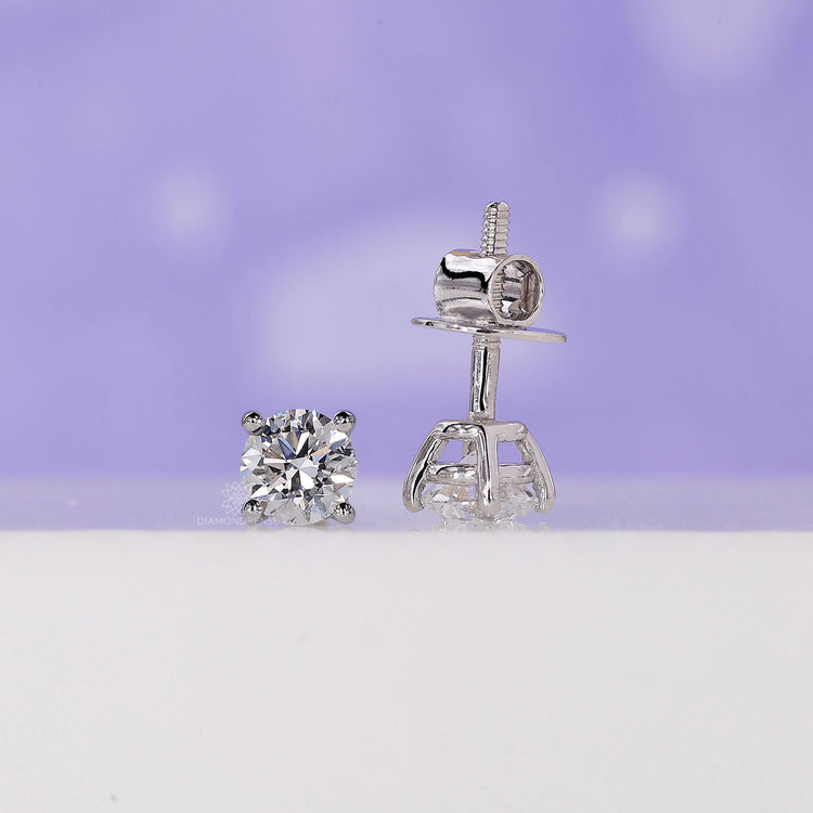 Beautiful stud earrings for women, combining style and comfort.