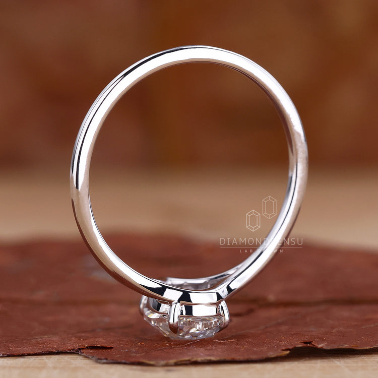 Split Shank Engagement Ring with an elegant and modern style.