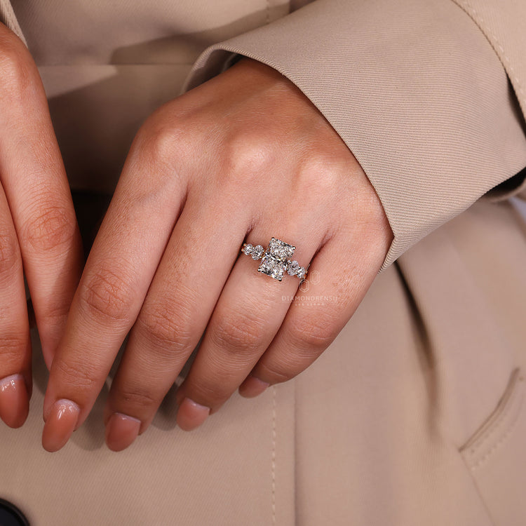 Yellow gold ring with radiant cut diamonds for an elegant and bold look.