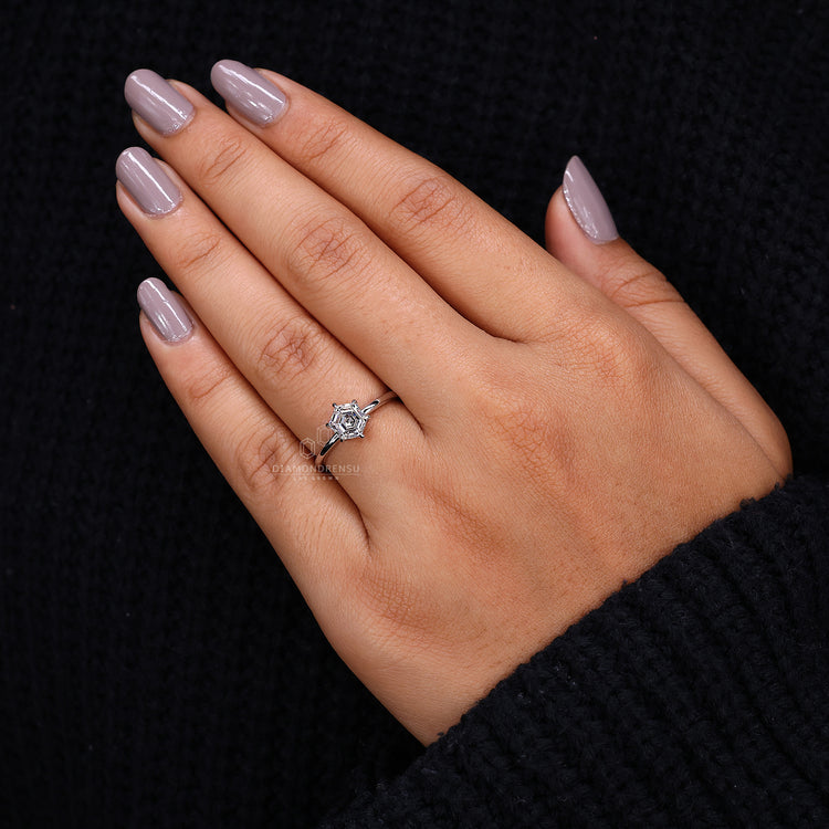 White Gold Engagement Ring IGI Certified