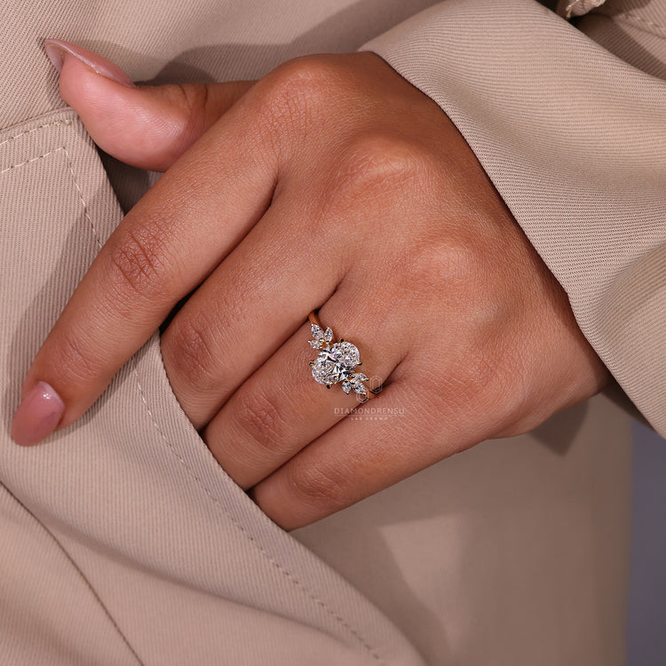 Round Diamond Ring with a beautiful and timeless design.