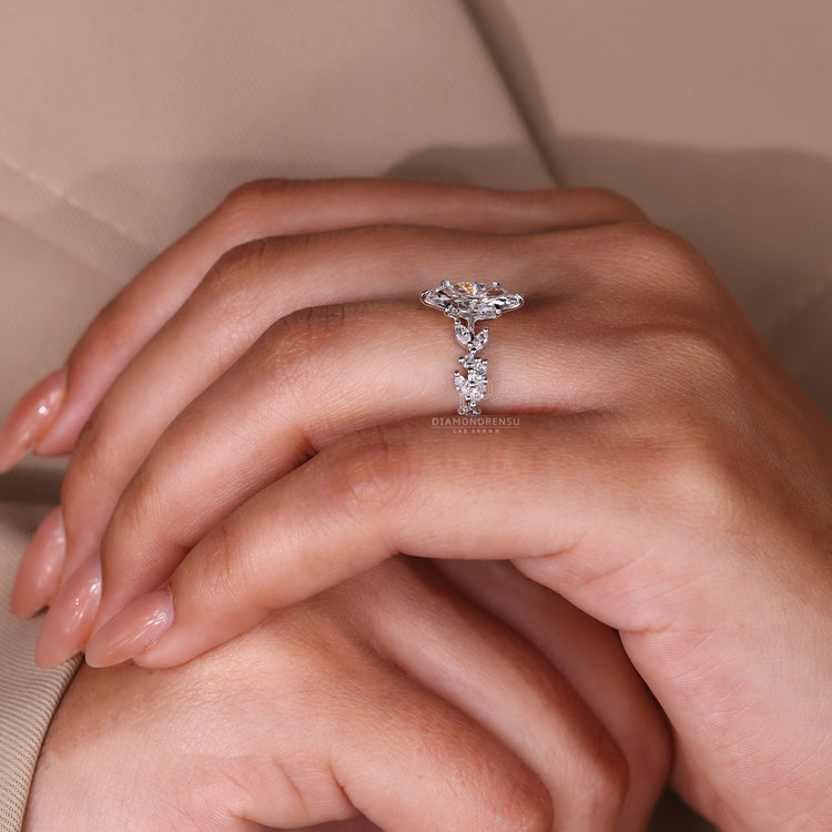 Round Cut Diamond Ring in a sophisticated prong setting.