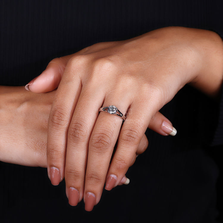 Round Cut Diamond Ring set in a beautiful white gold band.