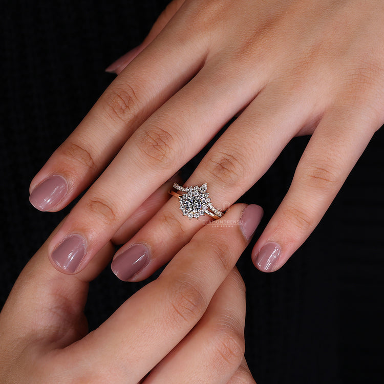 Round Cut Diamond Ring set in a beautiful prong setting.
