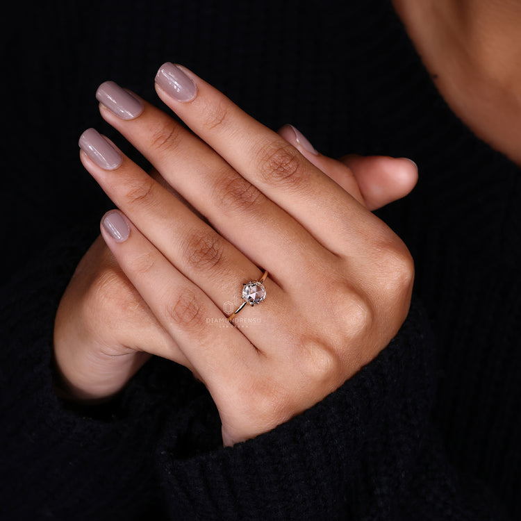 6 Prong Claw Setting ensuring the diamond's security and shine.