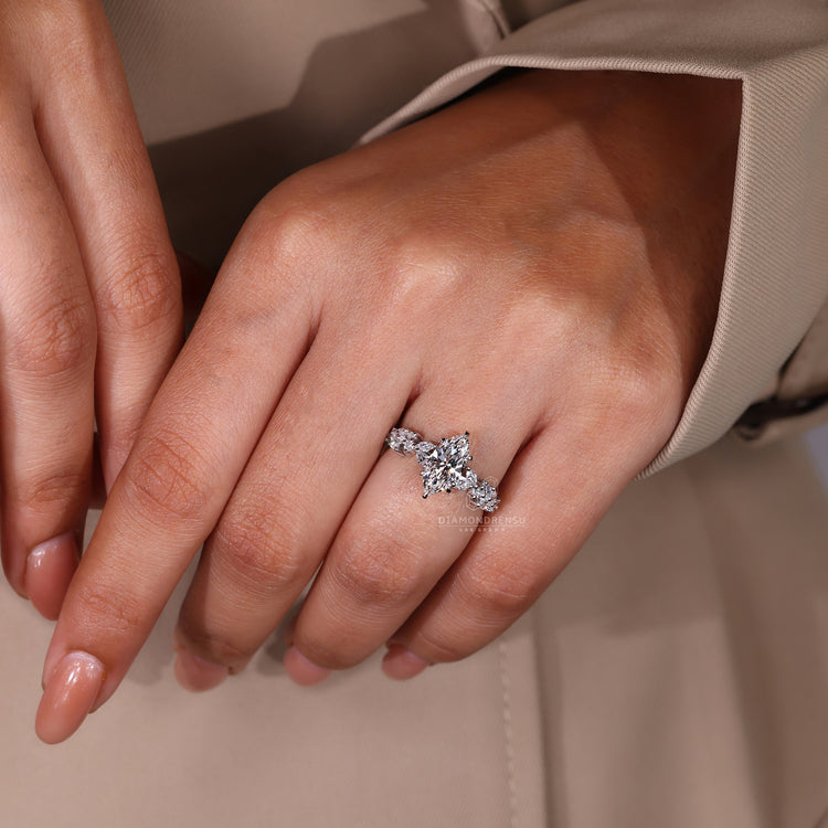 6 Prong Claw Setting for enhanced diamond stability and shine.