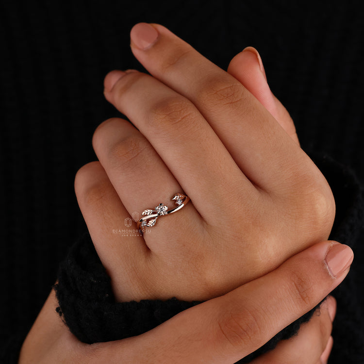 Custom leaf design wedding band with lab grown diamond.