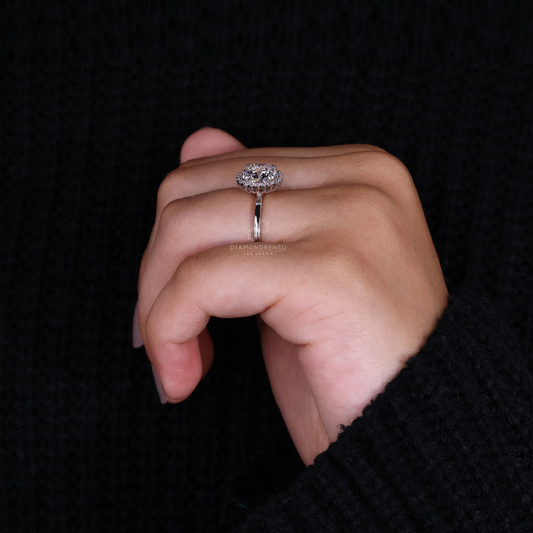 Round Diamond Engagement Ring for elegant style.